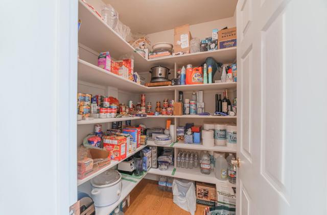 8631 Woodland Heights Court, Salinas CA: https://media.crmls.org/mediaz/1cf00588-4c2e-4d09-b3f4-65c0d3f4f8aa.jpg