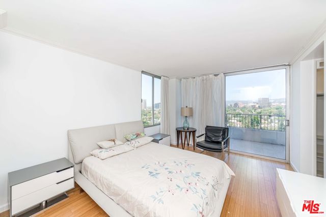 10501 Wilshire Boulevard, Los Angeles, California 90024, 2 Bedrooms Bedrooms, ,2 BathroomsBathrooms,Condominium,For Sale,Wilshire,24413872