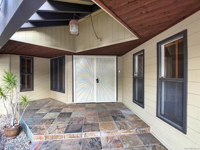 1077 VISTA MADERA LANE, El Cajon CA: https://media.crmls.org/mediaz/1cf27892-2069-4bcb-b2e4-8512c2f10091.jpg