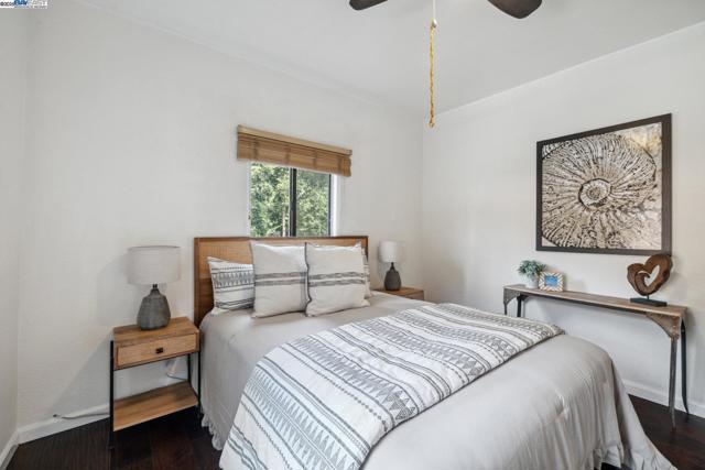 11349 Alameda Ave, Brookdale CA: https://media.crmls.org/mediaz/1cf2e703-4b5e-4fac-860c-2d7e8b0bd13e.jpg