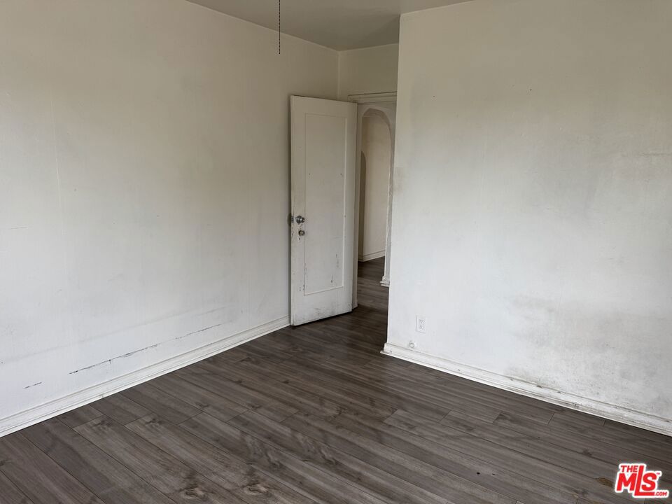 https://media.crmls.org/mediaz/1cf3937d-8692-42e5-9af5-74be0868360b.jpg?preset=X-Large
