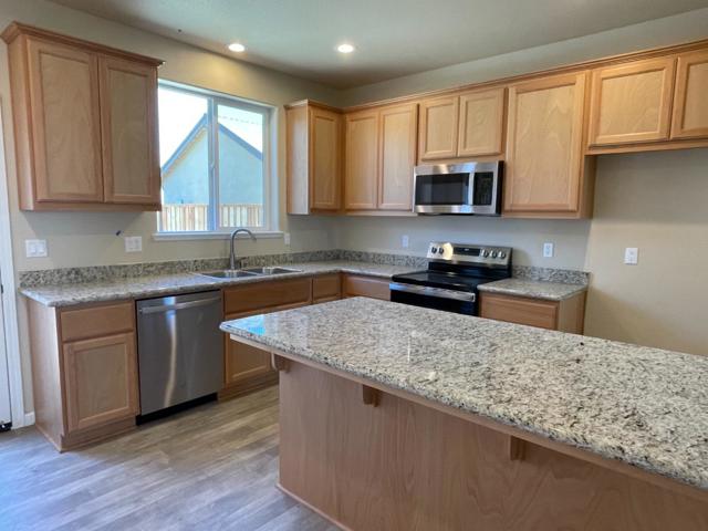 66 Boston Lane, King City CA: https://media.crmls.org/mediaz/1cf454e3-826b-44d7-962f-09a6daa6c018.jpg