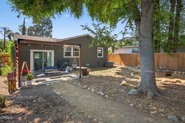 310 N Fulton Street, Ojai CA: https://media.crmls.org/mediaz/1cf608f2-6de6-4ded-9644-ddc8a828fc78.jpg