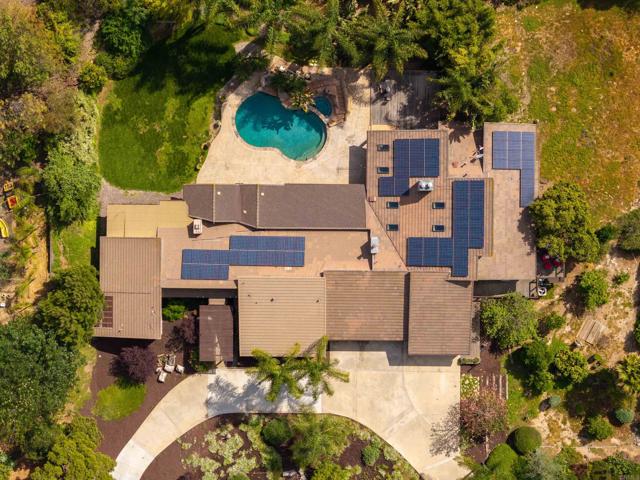 Detail Gallery Image 2 of 53 For 11915 Fuerte Vista Ln, El Cajon,  CA 92020 - 6 Beds | 4/2 Baths