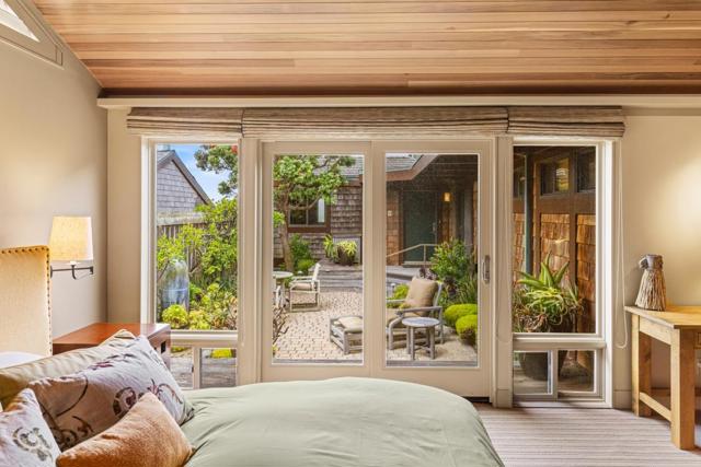 188 Monterey Dunes Way, Moss Landing CA: https://media.crmls.org/mediaz/1cfb0067-853f-4716-927c-1f9f83345544.jpg