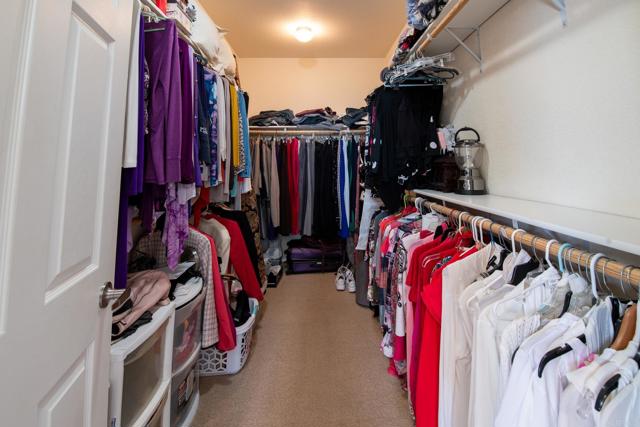 6508 Friendly Place, Carlsbad CA: https://media.crmls.org/mediaz/1cfbfb82-c0b5-4a2d-a6bc-e8dcfe96f0fd.jpg