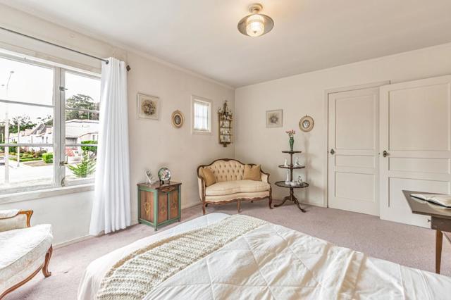 1101 Sloat Boulevard, San Francisco CA: https://media.crmls.org/mediaz/1cfc5efe-adc1-43e8-b9a9-69b8ff92f3db.jpg