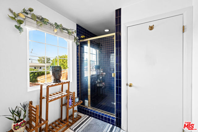 1916 Robinson Street, Redondo Beach, California 90278, 5 Bedrooms Bedrooms, ,3 BathroomsBathrooms,Single Family Residence,For Sale,Robinson,24426175