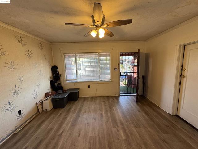 1953 102nd Ave, Oakland CA: https://media.crmls.org/mediaz/1cfd09f0-6869-4a71-8b17-4811158f2fc0.jpg