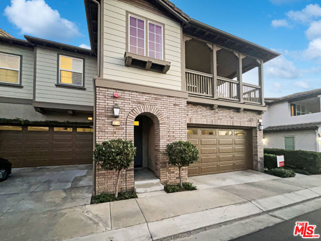 18944 Northern Dancer Lane, Yorba Linda CA: https://media.crmls.org/mediaz/1cfde5a6-8593-444c-8f91-5a98b97a026d.jpg