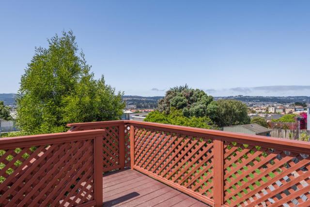 513 Park Way, South San Francisco CA: https://media.crmls.org/mediaz/1cfe35e9-5b89-42bf-b164-8c759c54b7ae.jpg