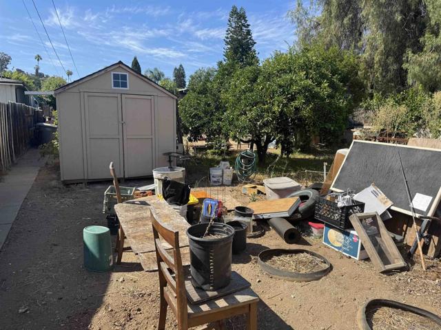 918 E 3rd Avenue, Escondido CA: https://media.crmls.org/mediaz/1cfe75d1-9e51-44f7-b61d-8d914b6754ab.jpg
