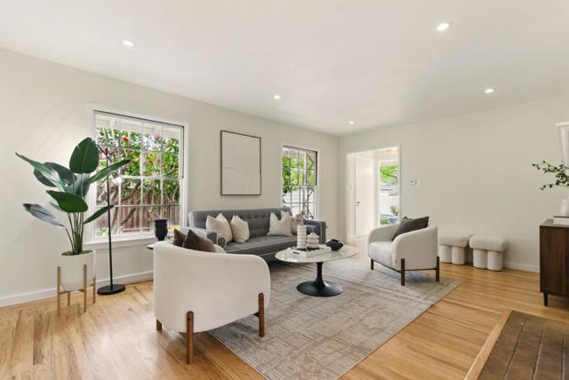 279 Oakhurst Place, Menlo Park CA: https://media.crmls.org/mediaz/1cfe76fc-3cd0-4d96-89f3-60e210cccac9.jpg