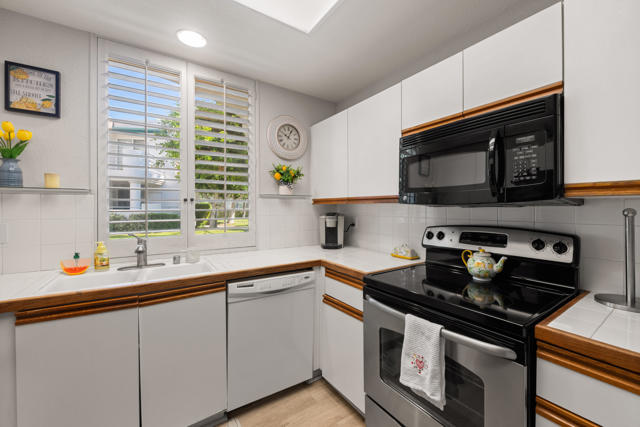 401 S El Cielo Road #49, Palm Springs, CA 92262