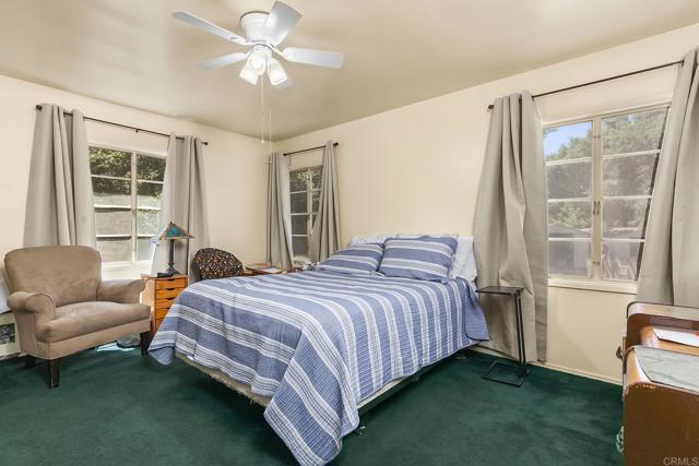 1453 OLIVEWOOD LN, Alpine CA: https://media.crmls.org/mediaz/1cff325a-e11b-4ade-b57a-3f377fda051d.jpg