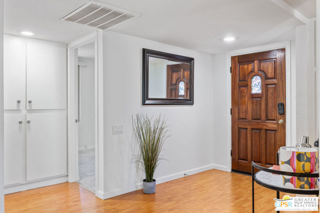 400 N Sunrise Way, Palm Springs CA: https://media.crmls.org/mediaz/1cff7a9f-e101-4a67-ba9e-8d71cbe8e74c.jpg