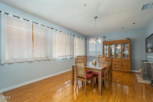 Detail Gallery Image 12 of 31 For 728 Navito Way, Oxnard,  CA 93030 - 4 Beds | 3/1 Baths