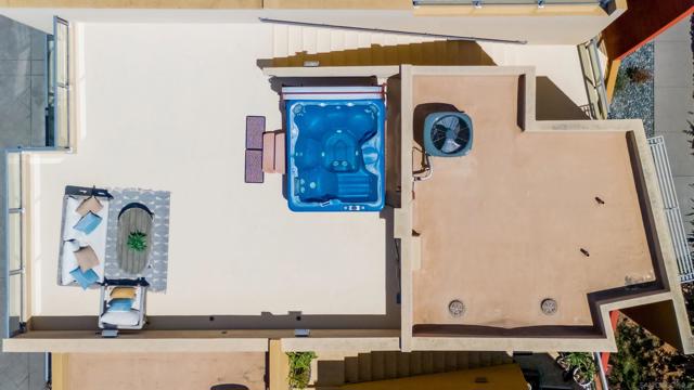 495 S Cleveland St, Oceanside CA: https://media.crmls.org/mediaz/1cffcd13-6ec1-411f-81c0-4cbc91b11c3f.jpg