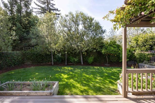 721 14th Avenue, Menlo Park CA: https://media.crmls.org/mediaz/1cffe63e-ffff-4bc6-9387-f7626d524d73.jpg
