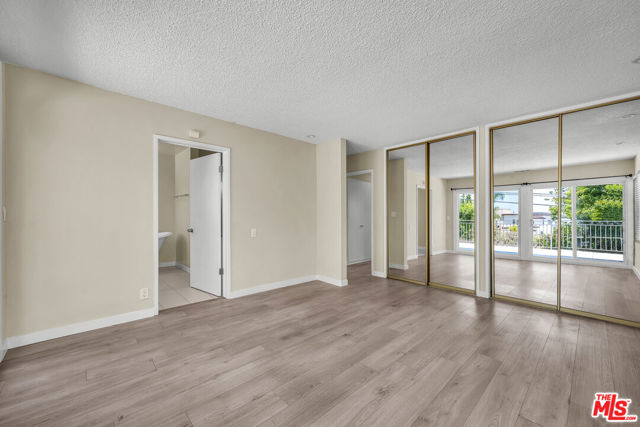 5137 Reynier Avenue, Los Angeles CA: https://media.crmls.org/mediaz/1cfff434-8bdc-4479-b3bf-ff62ea5a18d3.jpg
