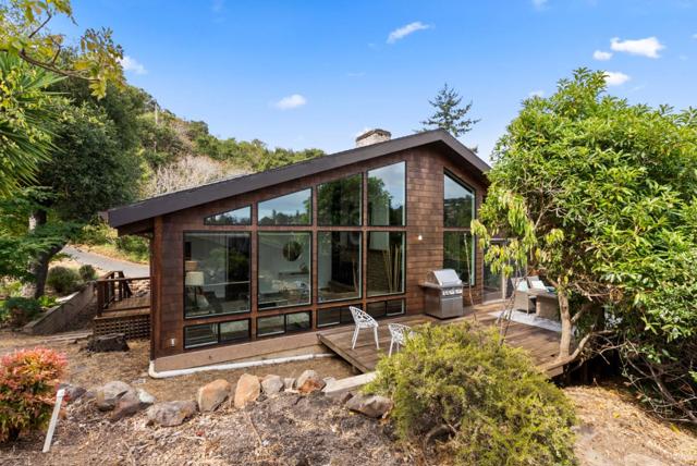162 Madera Avenue, San Carlos CA: https://media.crmls.org/mediaz/1d00d150-be24-4d80-8f05-71633e48492c.jpg