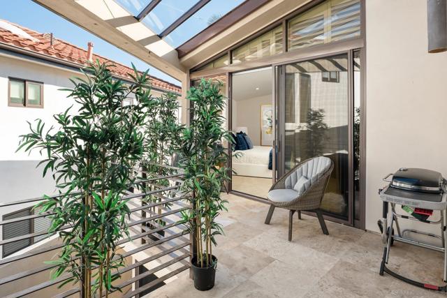 25 The Point, Coronado CA: https://media.crmls.org/mediaz/1d01523b-3493-4b78-b819-2da5b7dac64f.jpg