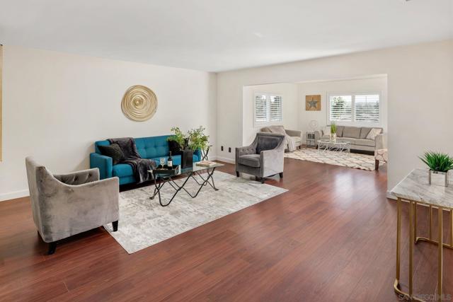 5083 Barry St, Oceanside CA: https://media.crmls.org/mediaz/1d019765-f98f-46a8-8dcc-f86fd56f9353.jpg