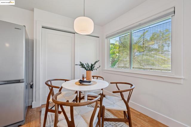 2028 Damuth St, Oakland CA: https://media.crmls.org/mediaz/1d01e6a7-b5fb-44c8-a297-655239975426.jpg