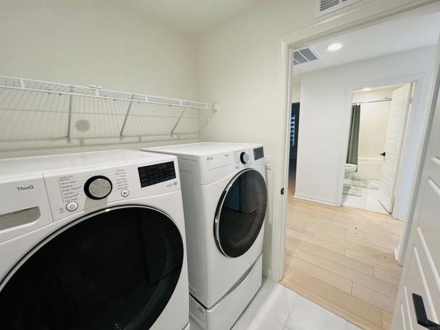 Detail Gallery Image 44 of 59 For 530 Longmeadow St, Vista,  CA 92081 - 3 Beds | 2/1 Baths