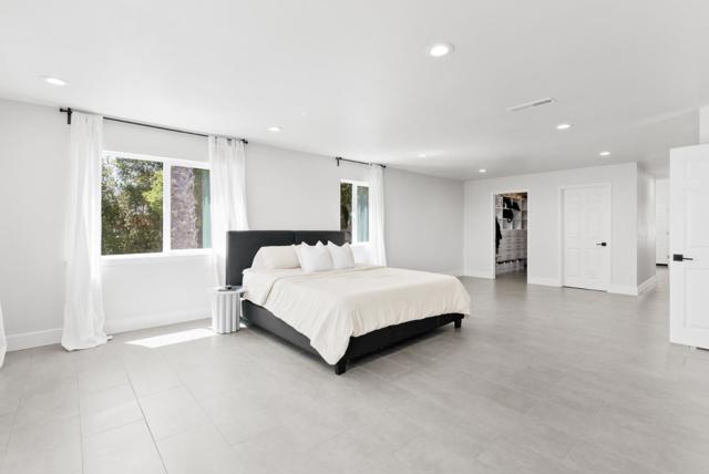532 Moonrise Lane, Aptos CA: https://media.crmls.org/mediaz/1d023998-5d6a-4d78-bb29-f7251c18c7bf.jpg