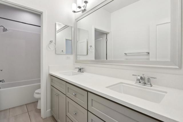 1363 S Shields Avenue, Mountain House CA: https://media.crmls.org/mediaz/1d028a34-40c7-45dc-a534-e1dc1961f0c6.jpg