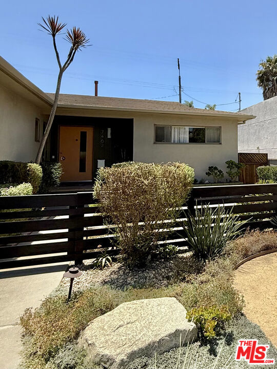 7462 W 80th Street