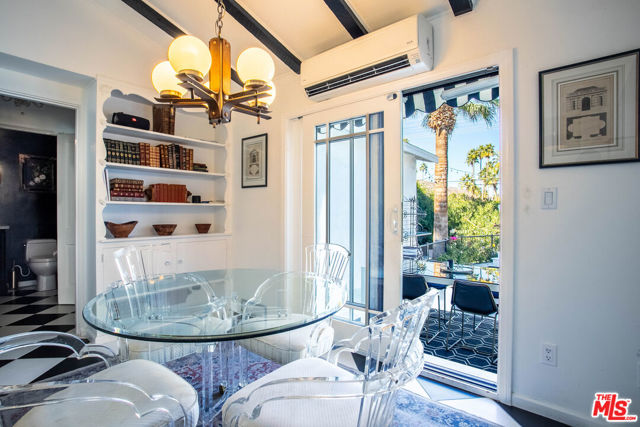 148 W Camino Descanso, Palm Springs, CA 92264