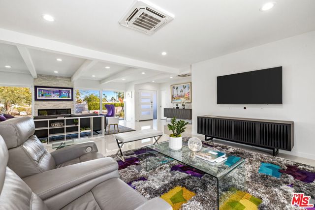 71581 Halgar Road, Rancho Mirage CA: https://media.crmls.org/mediaz/1d040fd1-26ed-43d8-92b2-98bd7a6bf932.jpg