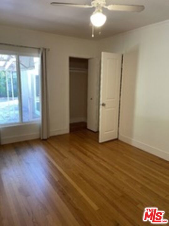 6020 Wilkinson Avenue photo 5
