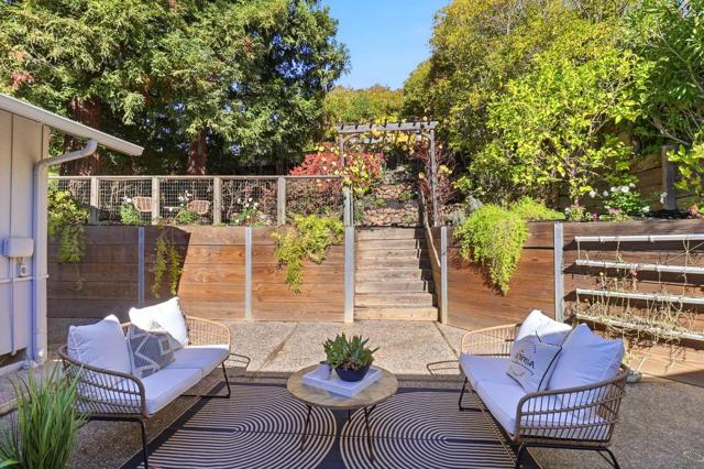 574 Wellington Drive, San Carlos CA: https://media.crmls.org/mediaz/1d0750ed-8765-4ef1-9076-dddb97b1025f.jpg