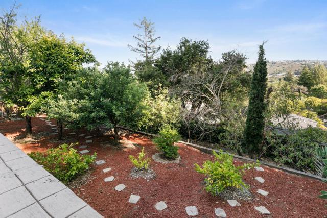 1735 Terrace Drive, Belmont CA: https://media.crmls.org/mediaz/1d077c8b-e949-4b13-be8a-501305d471b1.jpg