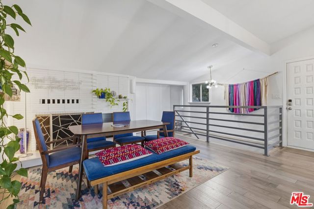 21936 Canon Drive, Topanga CA: https://media.crmls.org/mediaz/1d07a59e-e5db-46b0-9496-2c7c042f1a1f.jpg