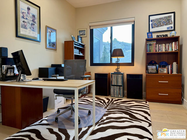 Image 30 of 44 For 59430 Avenida La Cumbre