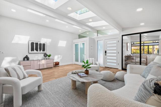 691 Dunholme Way, Sunnyvale CA: https://media.crmls.org/mediaz/1d08b071-16de-4582-b2f8-9cf8e3b32728.jpg