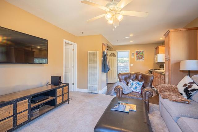 204 San Benancio Road, Salinas CA: https://media.crmls.org/mediaz/1d09aea3-bd76-44c9-881a-35e623d3d93a.jpg