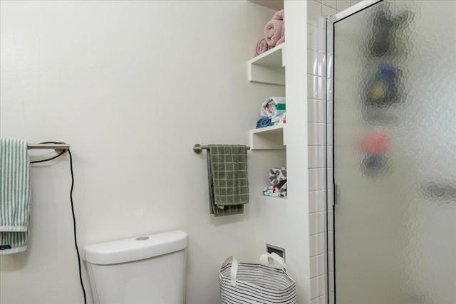 1089 Annapolis Drive, San Mateo CA: https://media.crmls.org/mediaz/1d0a5c23-3212-4c7d-86cf-a8be0b44aa7b.jpg