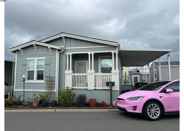 1515 N Milpitas Blvd, Milpitas CA: https://media.crmls.org/mediaz/1d0b4e55-431a-4fee-a1e7-91c06de8c1cb.jpg