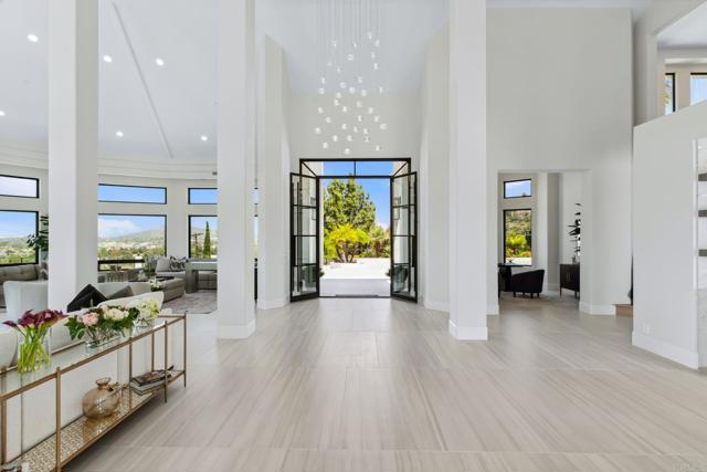 Image 14 of 75 For 9355 Lavell Street