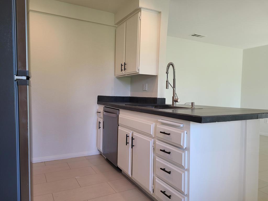 MLS #219138224DA image #5