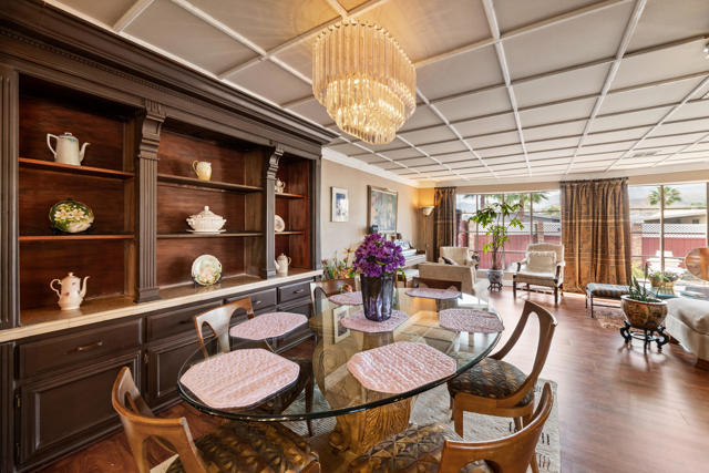 18 Calle De Las Nubes, Palm Springs CA: https://media.crmls.org/mediaz/1d0b78eb-0a4c-468b-bdad-fad0874ac925.jpg
