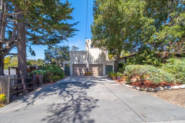 24826 Santa Fe Street, Carmel CA: https://media.crmls.org/mediaz/1d0c32ca-6bfb-4401-9aac-aa41725ffb21.jpg