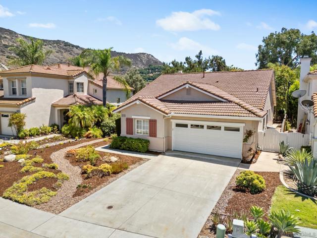 3083 Sprucewood Ln, Escondido CA: https://media.crmls.org/mediaz/1d0d65f0-7d3b-4b17-b03c-2ce32c14bda9.jpg