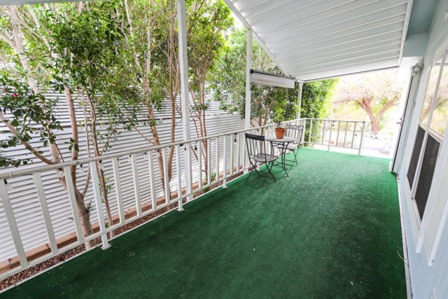 Image 15 of 18 For 14777 Palm Drive 83