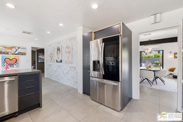1251 E San Lorenzo Road, Palm Springs CA: https://media.crmls.org/mediaz/1d0e116f-133e-401b-ae0e-a1832f0198a0.jpg